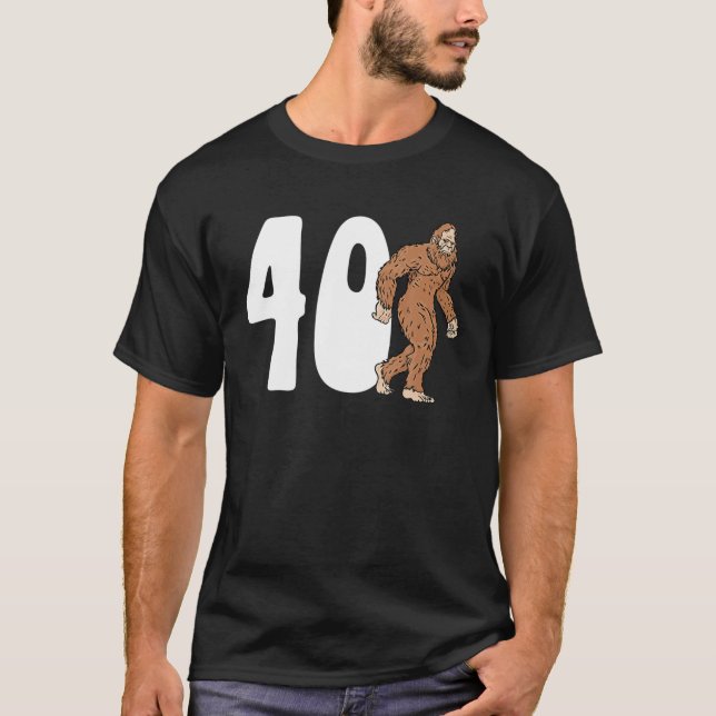 Camiseta Pé Grande 40º Quarenta Aniversário Sasquatch 40 An (Frente)