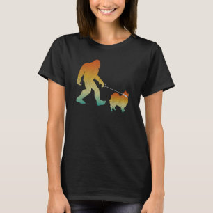 Camiseta Pé Grande Caminhando Alemão Spitz Funny Sasquatch