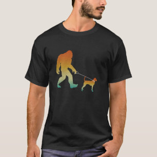 Camiseta Pé Grande Caminhando Redbone Coonhound Funny Sasqu