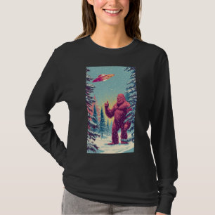 Camiseta Pé Grande e OVNI