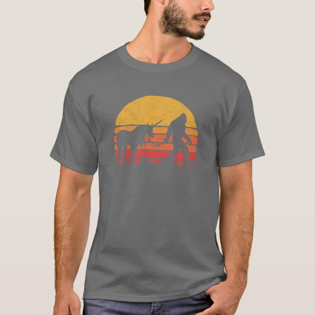 Camiseta Pé Grande Engraçado / Sasquatch (Frente)