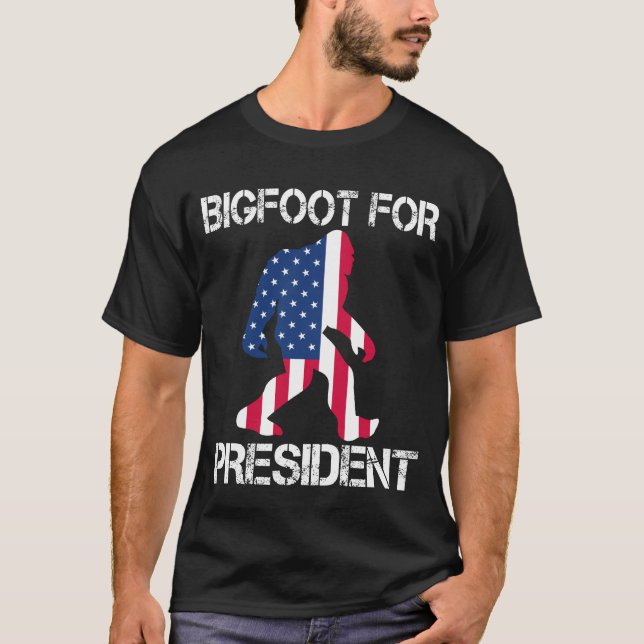 Camiseta Pé Grande Para Presidente Engraçado Pé Grande (Frente)