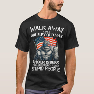 Camiseta Pé Grande Vá Embora Eu Sou Um Velho Resmungão Eu T
