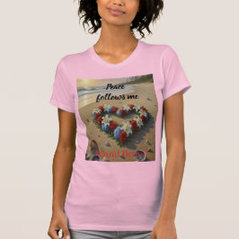 Camiseta Peace Follows Me Beautiful Beach Floral T-Shirt