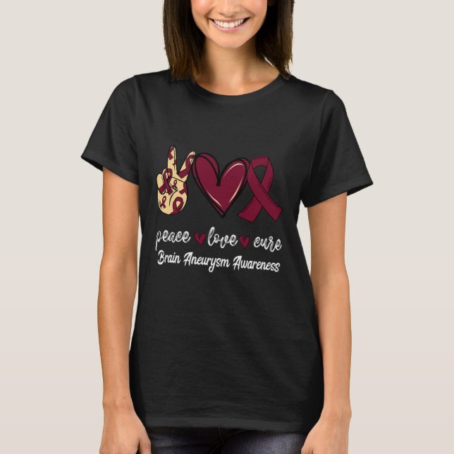 Camiseta Peace Love Cure Brain Aneurysm Burgundy Ribbon Awa (Frente)