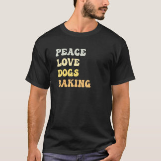 Camiseta Peace Love Dogs Baking Retro