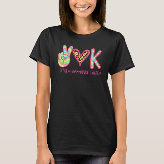 Camiseta Peace Love Kindergarten Squad De Volta À Matriz Es (Frente)