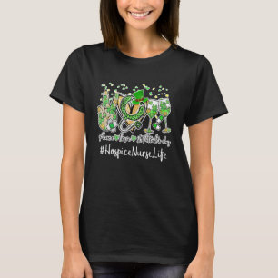 Camiseta Peace Love Nurse St Patrick Day 2022 Hospice Nurse