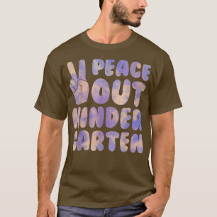 Camiseta Peace out kindergarten grade 2022 feliz no dia pas