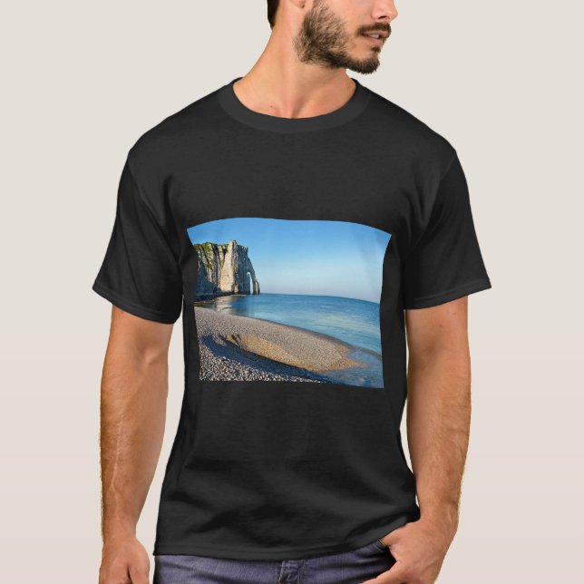 Camiseta Pebble Beach e o penhasco de Etretat na França Pos (Frente)