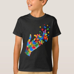 Camiseta Peças de Puzzle de Mão e Borboleta Fofa Conscienti