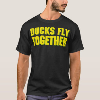Camiseta PEDAÇOS VOAM JUNTOS STIterça Clássica