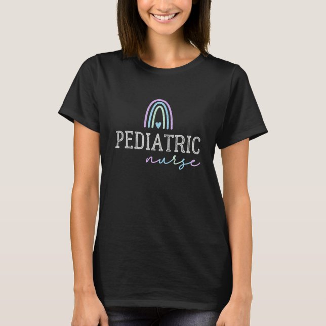 Camiseta Pediatric Nurse Peds RN Boho Rainbow (Frente)