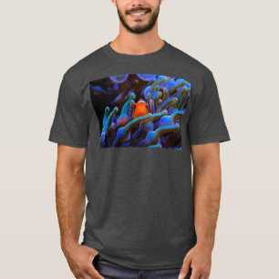 Camiseta Peito-palheiro no recife de coral