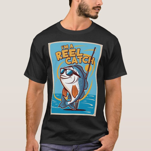 Camiseta Peixe de desenho engraçado com óculos de sol e var (Frente)