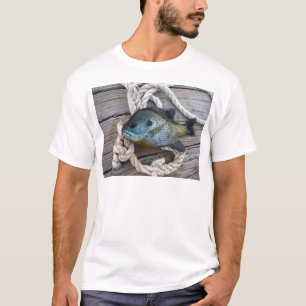 Camiseta Peixes-Bluegill nas docas e cordas