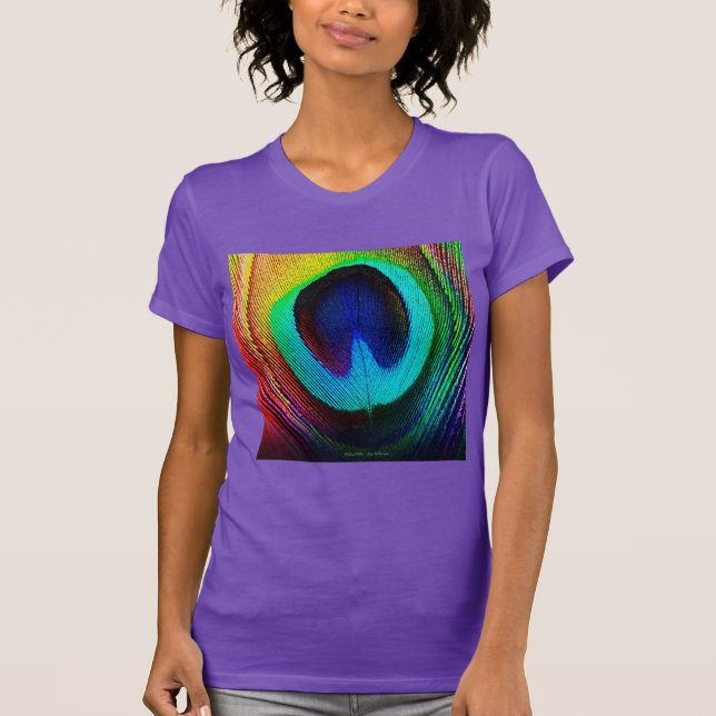 Camiseta Pena de Peacock Vibrante (Frente)