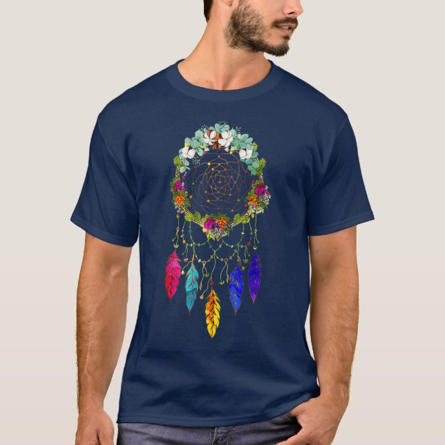 Camiseta Penas Indígenas do Orgulho Nativo Coloridas (Frente)