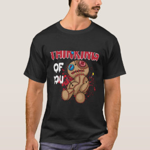 Camiseta Pensando Em Você - Boneca Engraçada Dando Voodoo H