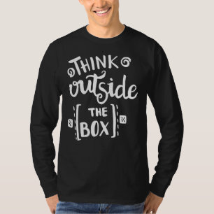 Camiseta Pense Fora Da Caixa: Slogan Motivacional