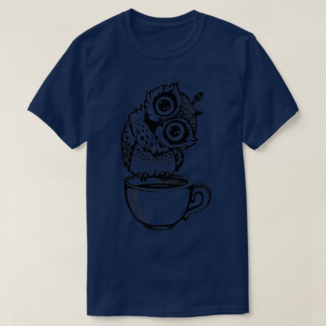 Camiseta Pequena bolinha, coruja noturna com café807 (Frente do Design)
