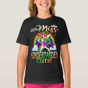 Camiseta Pequena Miss Kindergarten Cutie Unicorn Rainbow 