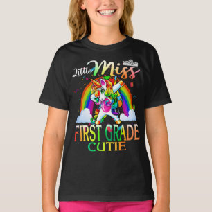 Camiseta Pequena Miss Primeiro Grau Cutie Unicorn Rainbow