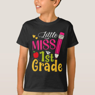 Camiseta Pequena Senhorita 1rua De Grama De Volta Para A Es