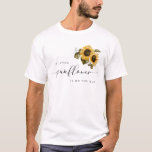 Camiseta Pequeno Chá de fraldas de girassol<br><div class="desc">Tema floral bonito e divertido para o seu chá de fraldas. Ilustração de aquarela russa dos girassóis. O texto diz "um pouco de girassol está a caminho".</div>