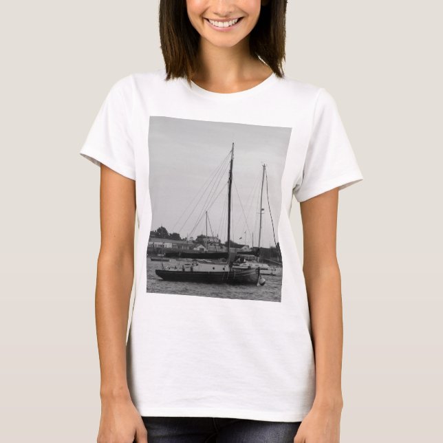 Camiseta Pequeno Iate Clássico (Frente)
