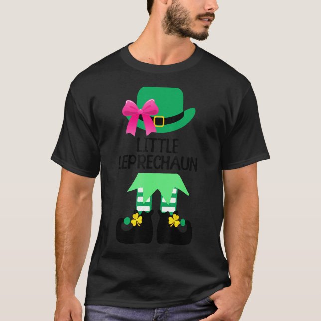 Camiseta Pequeno Leprechaun Com Crianças De Dia de São Patr (Frente)