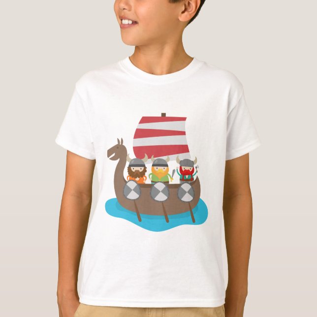 Camiseta Pequenos Vikings no navio (Frente)