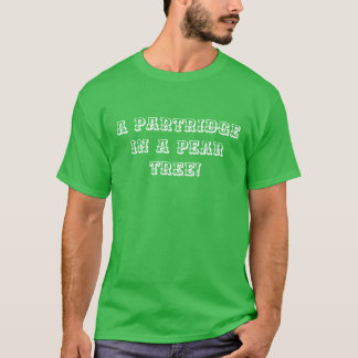 Camiseta Perdiz em uma árvore de pera Tshirt de um Natal de