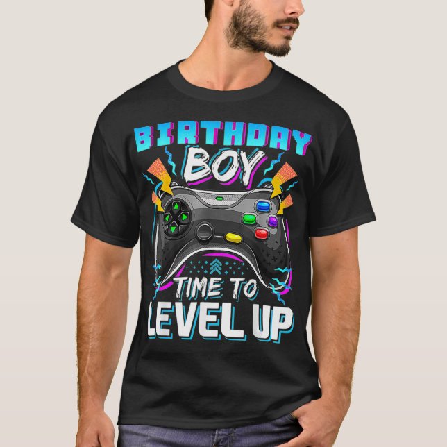 Camiseta Perfect Gamer Idea On Birthday Time to Level Up Vi (Frente)