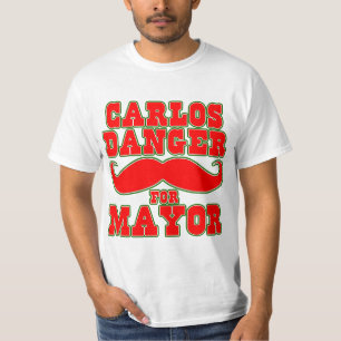 Camiseta Perigo de Carlos para o Mayor com bigode