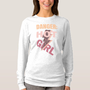 Camiseta Perigo, slogan de menina gostosa