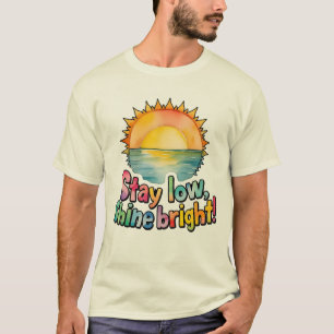 Camiseta 'Permanecer Baixo Brilho Brilhante' Dgn by Maaya_I