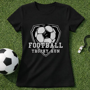 Camiseta Perseguição ao Troféu de Futebol Emblema do Futebo