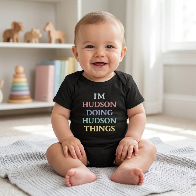 Camiseta Personalizada de Criança Divertida (Texto (Personalized Name Funny Doing Things)