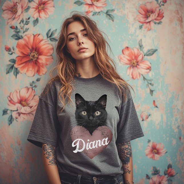Camiseta Personalizada de Gato Preto com Coração – (Criador carregado)