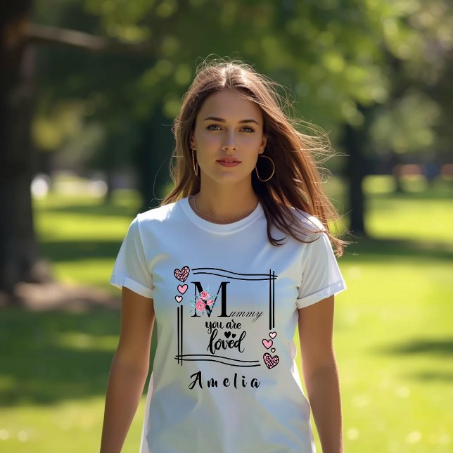 Camiseta Personalized Floral Mommy T-Shirt (Criador carregado)