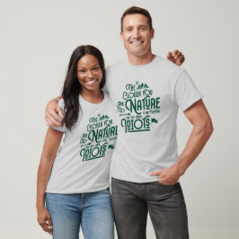 Camiseta Perto da Natureza Longe dos Idiotas Viagem Engraça