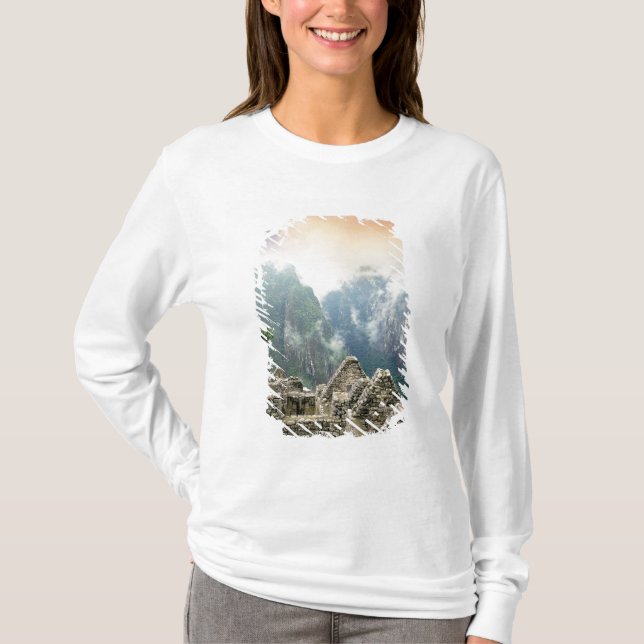 Camiseta Peru, Machu Picchu, a antiga cidade perdida de (Frente)