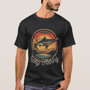 Camiseta Pesca sortuda com equipamento de pesca