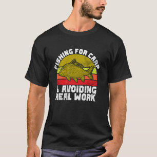 Camiseta Pescando Carpas e Evitando o Trabalho Real Pesca d