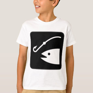 Camiseta pescar dando uma mordida