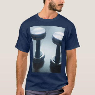 Camiseta Pesos de metal de ginástica em Dumbbell no ginásio