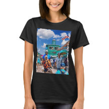 Pessoas de Avalon da Ilha Catalina Aproveitam o Pi