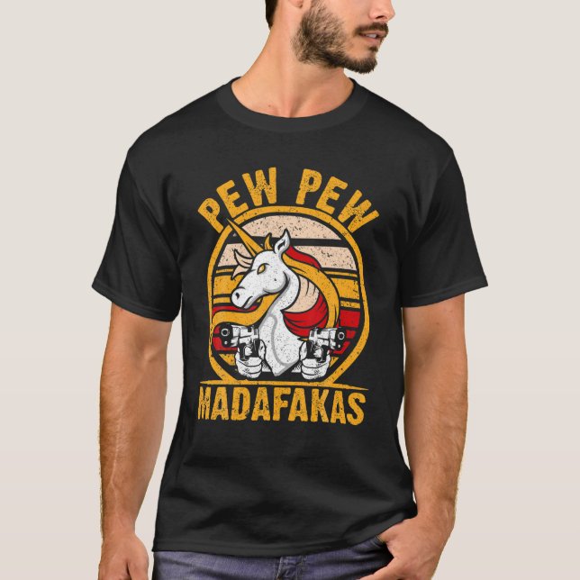 Camiseta Pew Pew Madafaca Vintage Outfit (Frente)