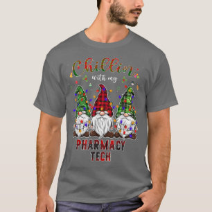 Camiseta Pharmacy Tech Xmas with Gnomos Christmas Tree Ligh
